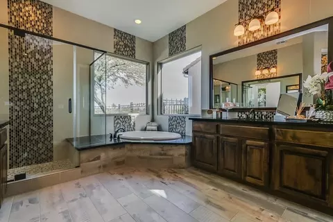 Bath - 1035 E Combs Rd, Queen Creek, AZ 85140 photo 1 of 3