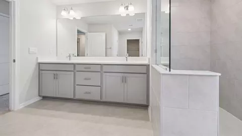 Bath - 456 Hanson St, Frederick, MD 21701 photo 3 of 15