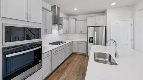 Kitchen - 456 Hanson St, Frederick, MD 21701 photo 4 of 11