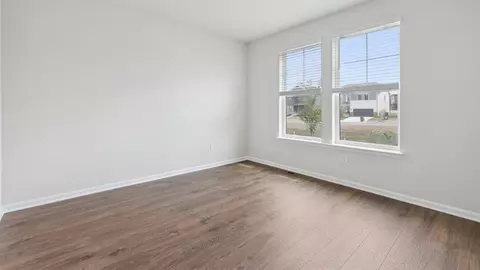 Living - 456 Hanson St, Frederick, MD 21701 photo 3 of 7