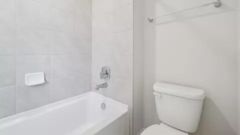 Bath - 456 Hanson St, Frederick, MD 21701 photo 8 of 15
