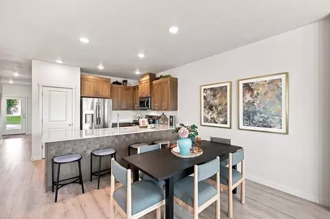 Dining - 5805 SE 12th Ter, Gresham, OR 97080 photo 1 of 2