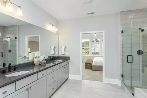 Bath - 12229 Ore Valley Rd, Midland, NC 28107 photo 1 of 2
