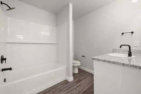 Bath - 8303 Greentree Dr, Lenexa, KS 66227 photo 1 of 2
