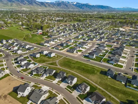 View/Area - 574 N 600 W, Smithfield, UT 84335 photo 2 of 10