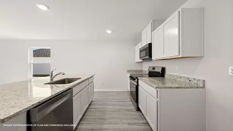 Kitchen - 24739 Berry Ridge Ln, Springfield, LA 70462 photo 4 of 6