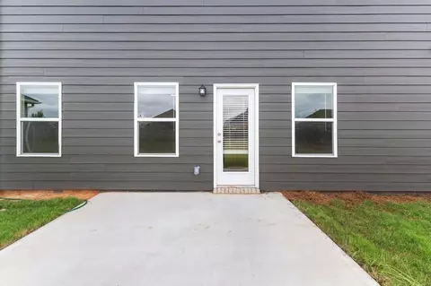 Exterior - 643 Encore Dr, Perry, GA 31069 photo 3 of 11