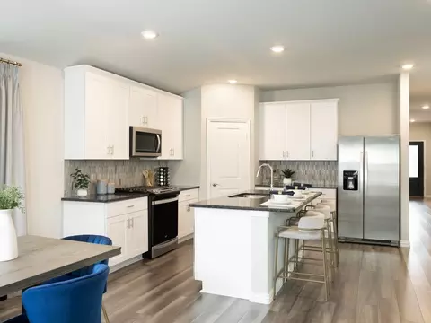 Kitchen - 303 Eldora Dr, Nevada, TX 75173 photo 3 of 4