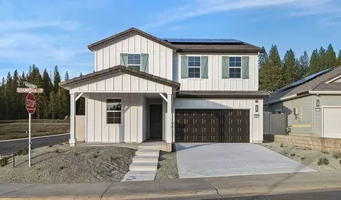 318 Shamrock Dr, Grass Valley, CA 95945