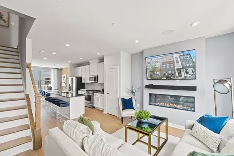 8 Goodwin St, Greenville, SC 29609