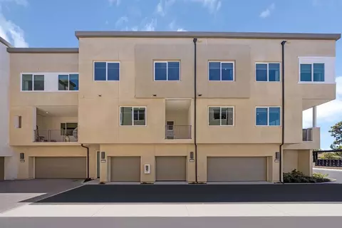 7260 Pointbreak Dr, Huntington Beach, CA 92647
