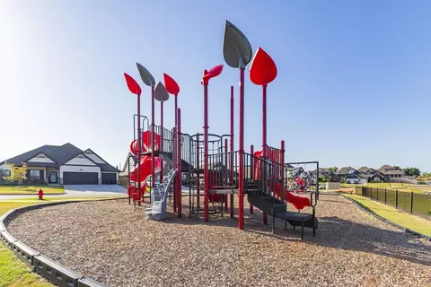 View/Area - 3205 Broadmoore Dr, Moore, OK 73160 photo 3 of 10