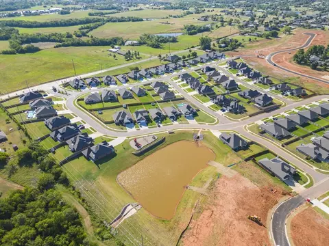 View/Area - 3205 Broadmoore Dr, Moore, OK 73160 photo 7 of 10