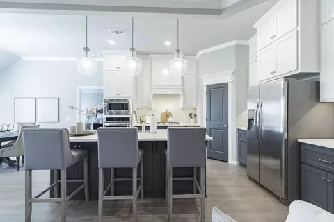Kitchen - 3205 Broadmoore Dr, Moore, OK 73160 photo 1 of 6