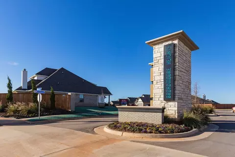 View/Area - 3205 Broadmoore Dr, Moore, OK 73160 photo 6 of 10