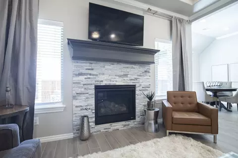 Living - 3205 Broadmoore Dr, Moore, OK 73160 photo 2 of 3