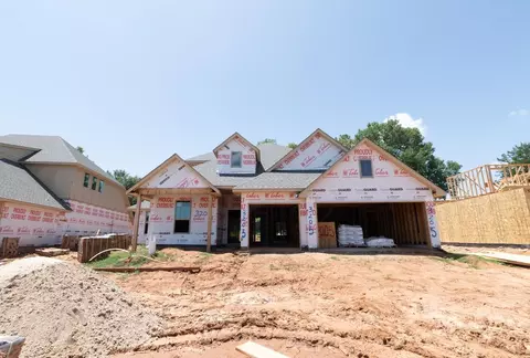 Exterior - 3205 Broadmoore Dr, Moore, OK 73160 photo 1 of 16