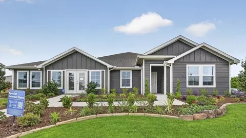 200 Saddletree Dr, Nevada, TX 75173