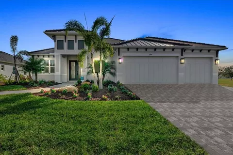 Exterior - 12422 Stonegate Trl, Parrish, FL 34219 photo 8 of 10