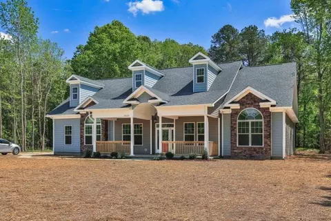 Exterior - 234 Hall Rd, Hampton, VA 23664 photo 5 of 14