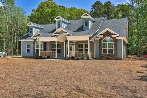 Exterior - 234 Hall Rd, Hampton, VA 23664 photo 3 of 14