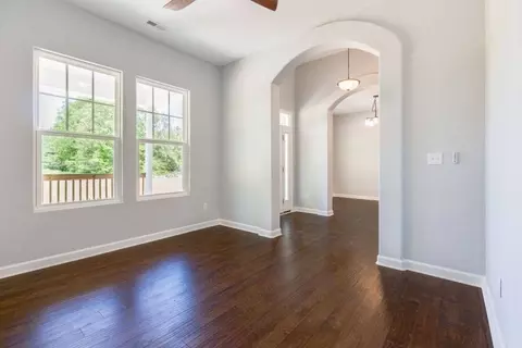 Living - 234 Hall Rd, Hampton, VA 23664 photo 4 of 7