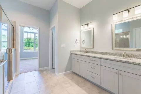 Bath - 234 Hall Rd, Hampton, VA 23664 photo 4 of 6