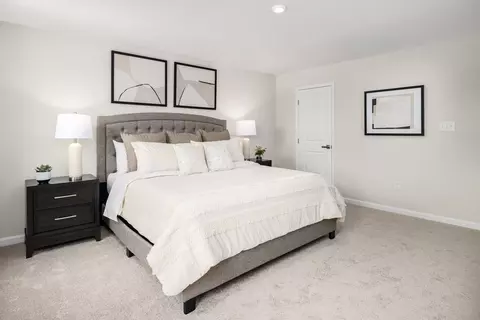 Bedroom - 6280 Orchard Meadows Dr, Elyria, OH 44035 photo 1 of 6