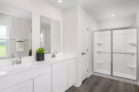 Bath - 6280 Orchard Meadows Dr, Elyria, OH 44035 photo 1 of 3