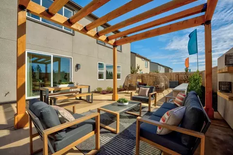 Exterior - 1061 Talus Way S, Madera, CA 93636 photo 4 of 11