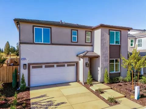 Exterior - 1061 Talus Way S, Madera, CA 93636 photo 3 of 11