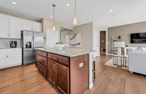 Kitchen - 12396 Eileen St, Lemont, IL 60439 photo 4 of 6