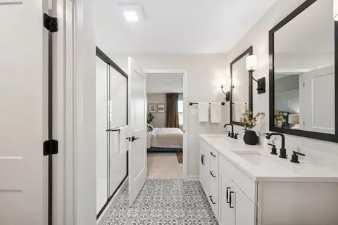 Entry Way - 353 Gerry St, Ranson, WV 25438 photo 1 of 2