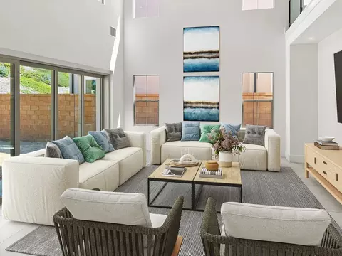 76 Bright Star, Irvine, CA 92618