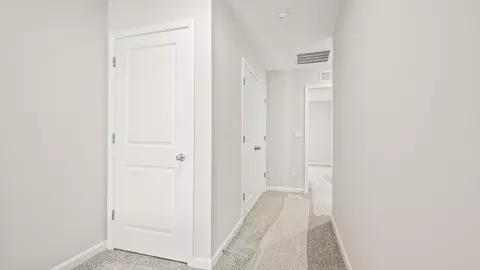 Entry Way - 10312 Mae Ct, Cincinnati, OH 45251 photo 5 of 14