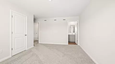 Bedroom - 10312 Mae Ct, Cincinnati, OH 45251 photo 3 of 16