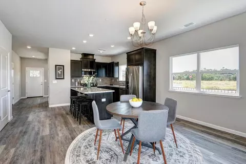 Dining - 929 Norman Rd, Galt, CA 95632 photo 3 of 6