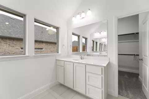 Bath - 14526 Jemison St, Pilot Point, TX 76258 photo 3 of 4