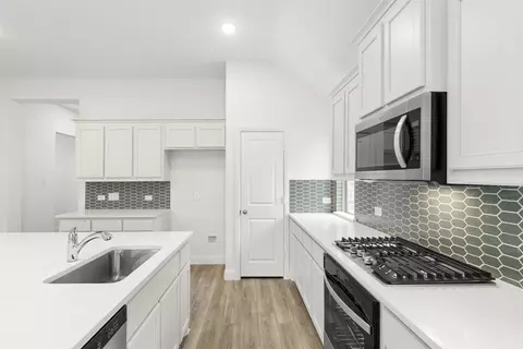 Kitchen - 14526 Jemison St, Pilot Point, TX 76258 photo 2 of 3