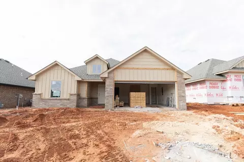 10328 SW 56th St, Mustang, OK 73064