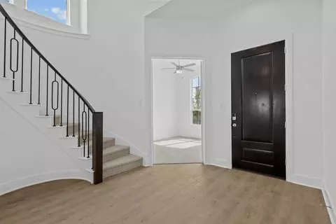 Entry Way - 325 Vale Run, Kyle, TX 78640 photo 3 of 3