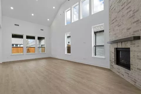 Living - 325 Vale Run, Kyle, TX 78640 photo 5 of 6