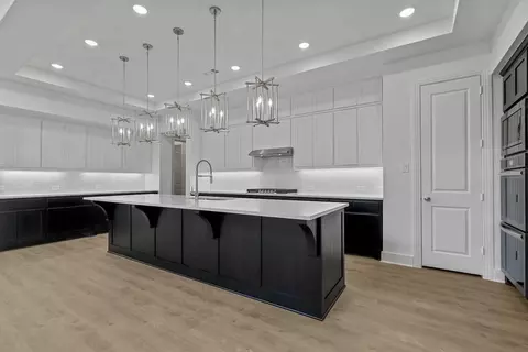Kitchen - 325 Vale Run, Kyle, TX 78640 photo 2 of 6