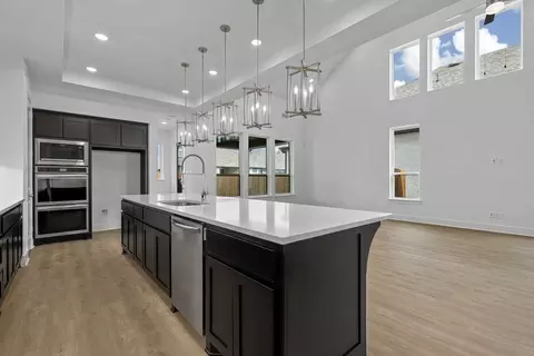 Kitchen - 325 Vale Run, Kyle, TX 78640 photo 4 of 6