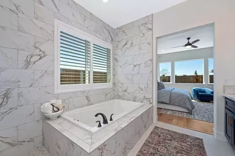 Bath - 3963 Story Pl, Placer One, CA 95747 photo 5 of 23