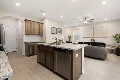 Kitchen - 3919 Peggy Dr, Laredo, TX 78046 photo 1 of 7