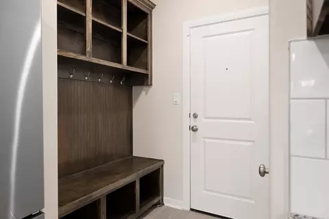 Entry Way - 3919 Peggy Dr, Laredo, TX 78046 photo 2 of 5