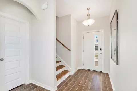 Entry Way - 3919 Peggy Dr, Laredo, TX 78046 photo 5 of 5