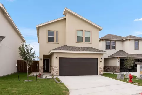 Exterior - 3919 Peggy Dr, Laredo, TX 78046 photo 4 of 6