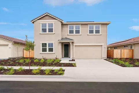 1890 Peony St, Hollister, CA 95023